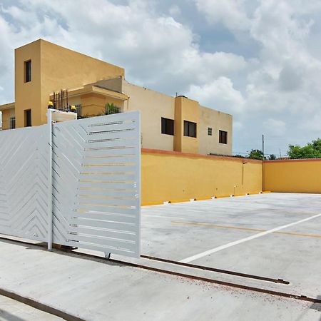 Bnb Tropical Island Aparthotel - Corales Del Sur - Santo Domingo Este Kültér fotó