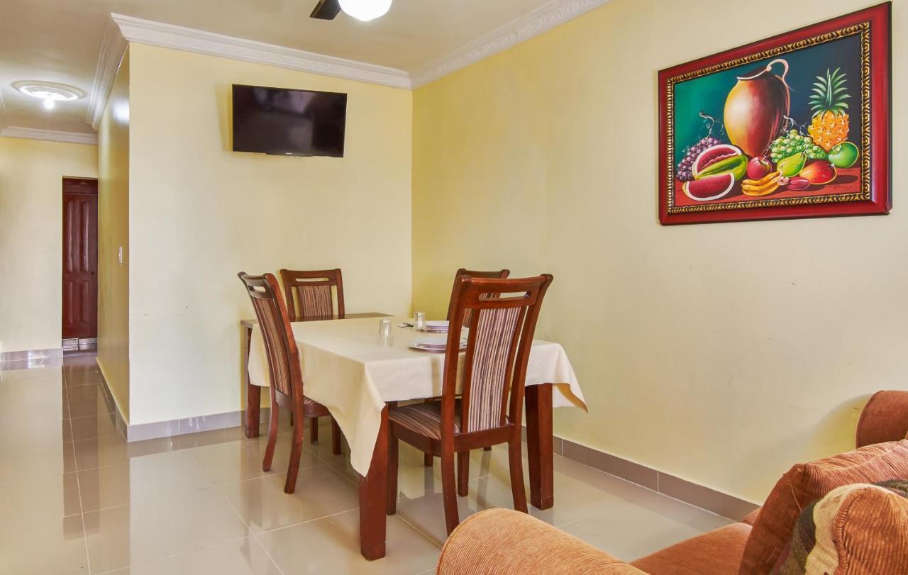 Bnb Tropical Island Aparthotel - Corales Del Sur - Santo Domingo Este Kültér fotó