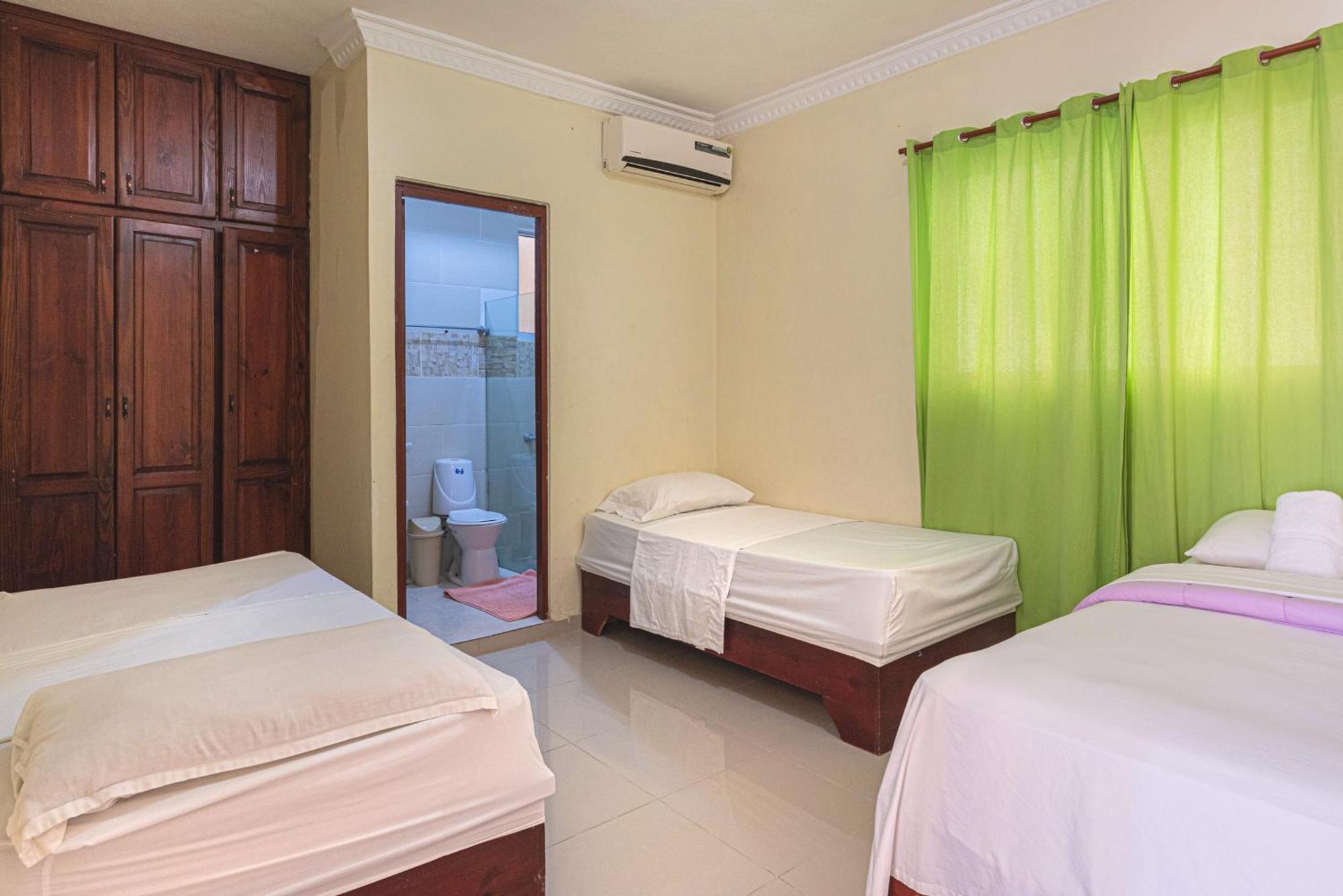 Bnb Tropical Island Aparthotel - Corales Del Sur - Santo Domingo Este Kültér fotó
