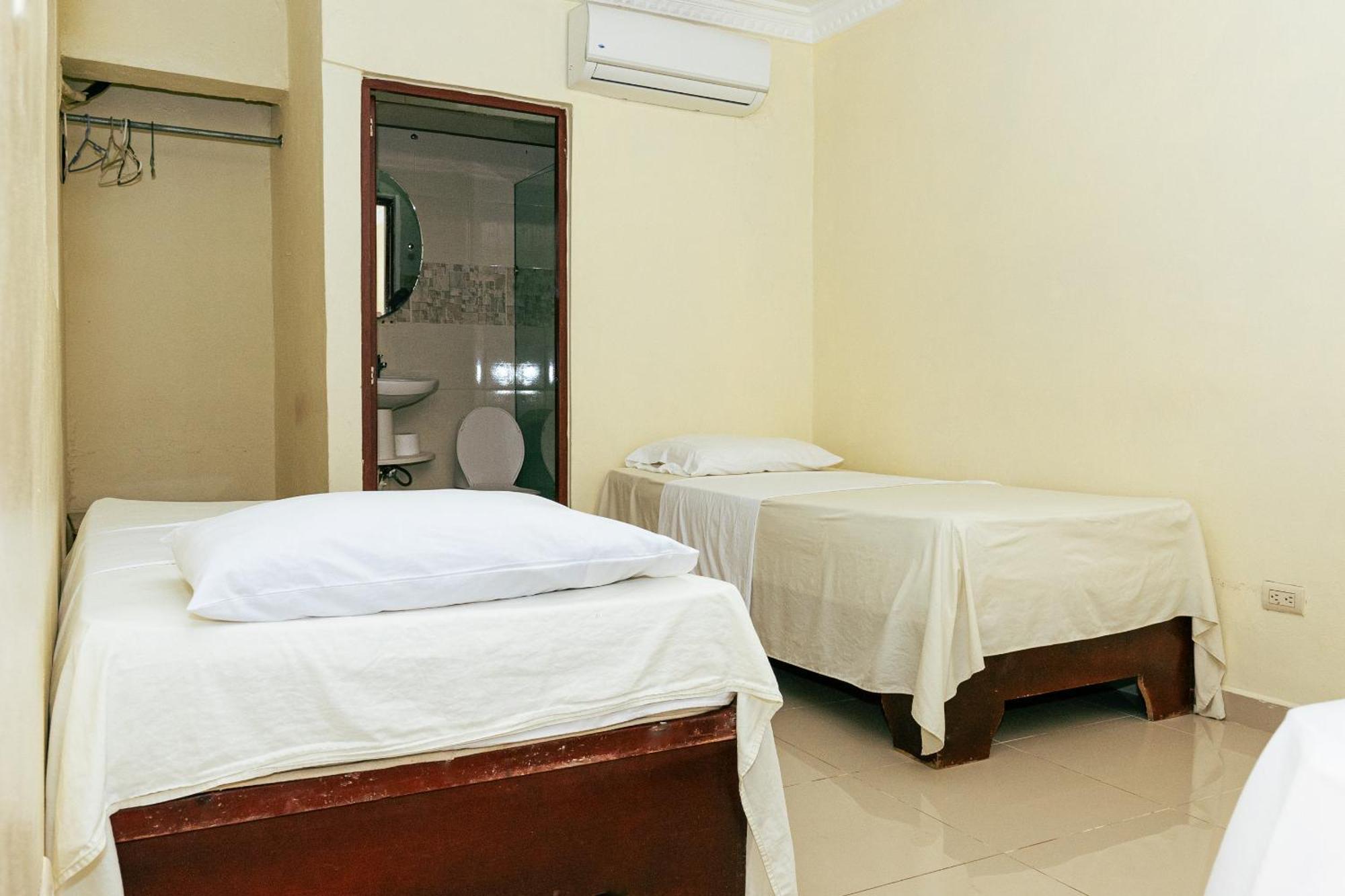 Bnb Tropical Island Aparthotel - Corales Del Sur - Santo Domingo Este Kültér fotó
