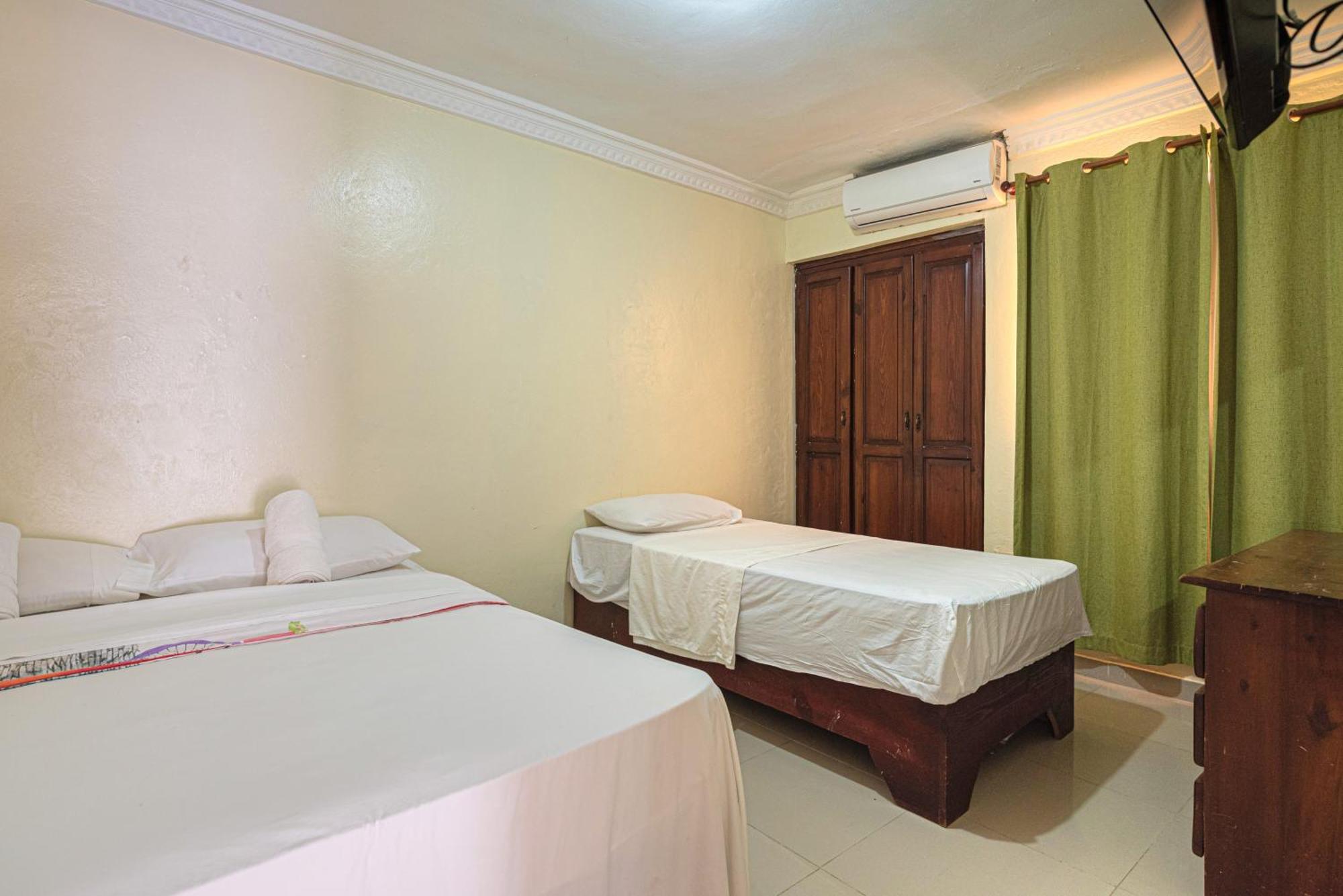 Bnb Tropical Island Aparthotel - Corales Del Sur - Santo Domingo Este Kültér fotó